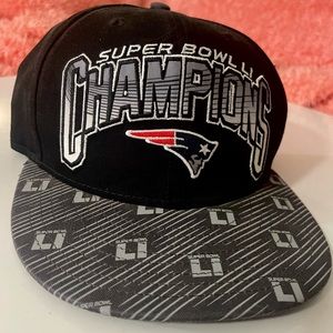 New England Patriots SnapBack hat / Super Bowl LI Champions / NFL / Brand New